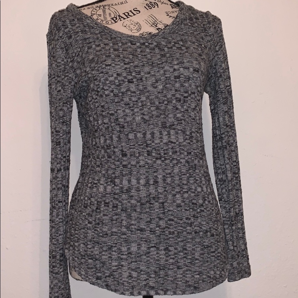 🍂No Boundaries V-neck Shirt